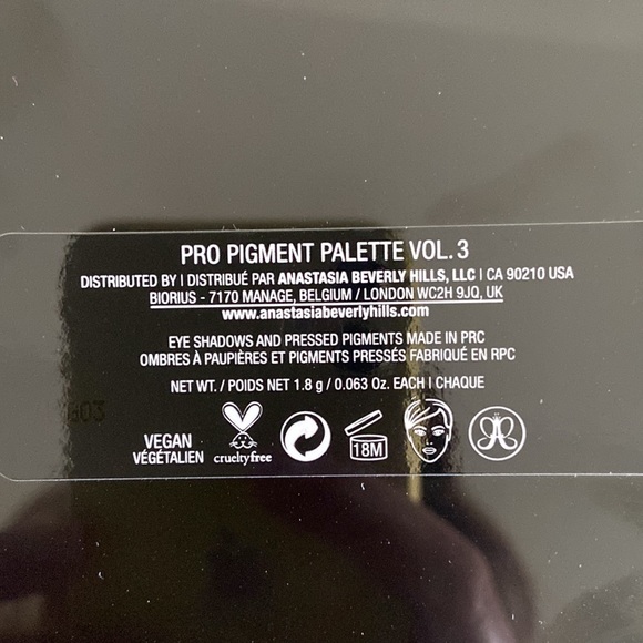 ABH Norvina Pro Pigment Palette Vol. 3 - Picture 3 of 3